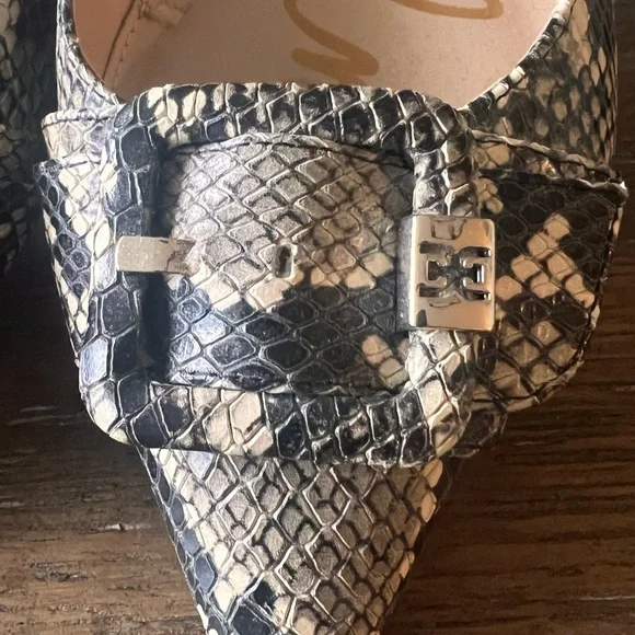 Sam Edelman Women's Snake-Print Pointed Toe Flats in Black/Tan - Picture 2 of 6